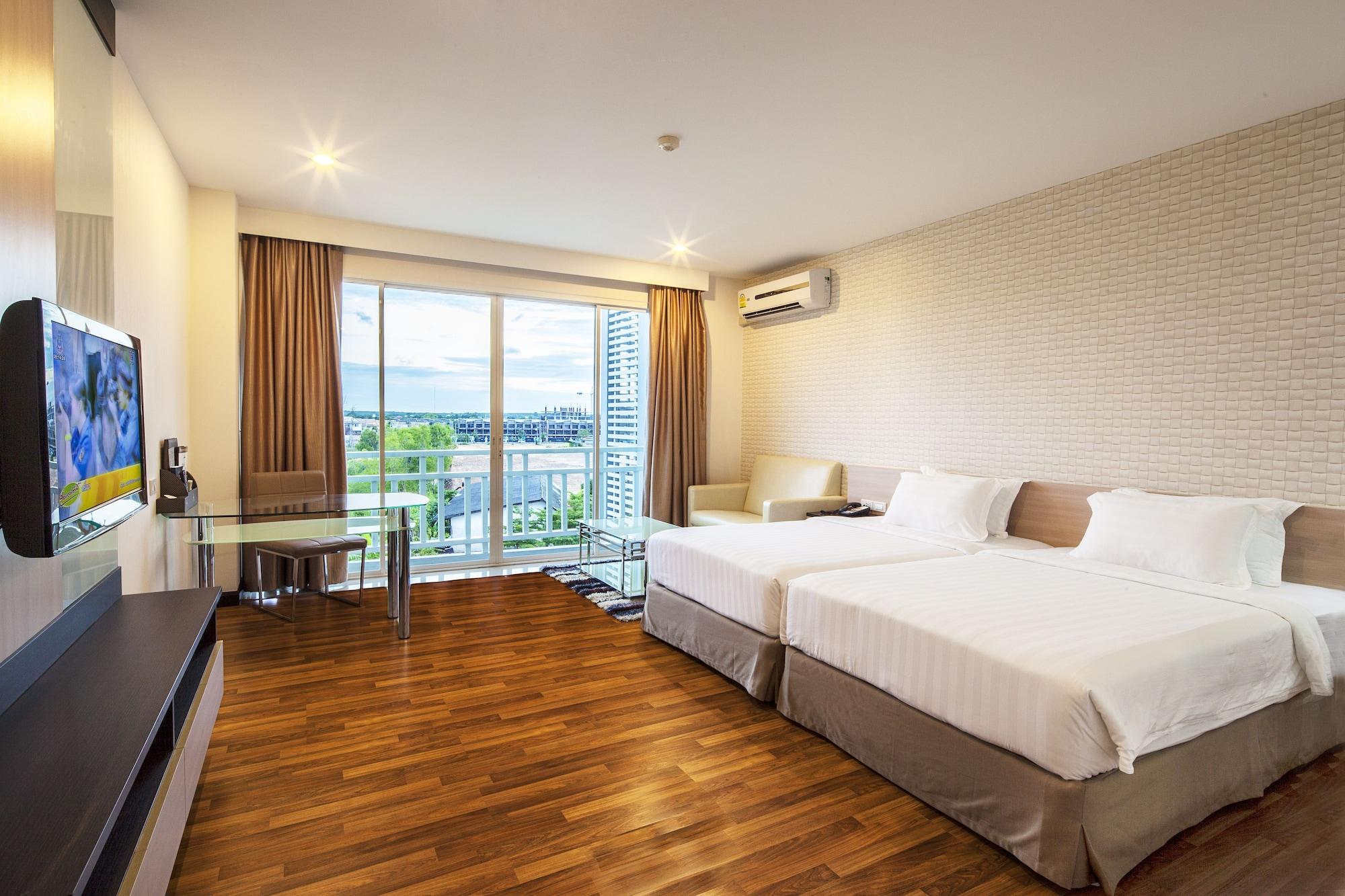 Golden City Rayong Hotel Esterno foto