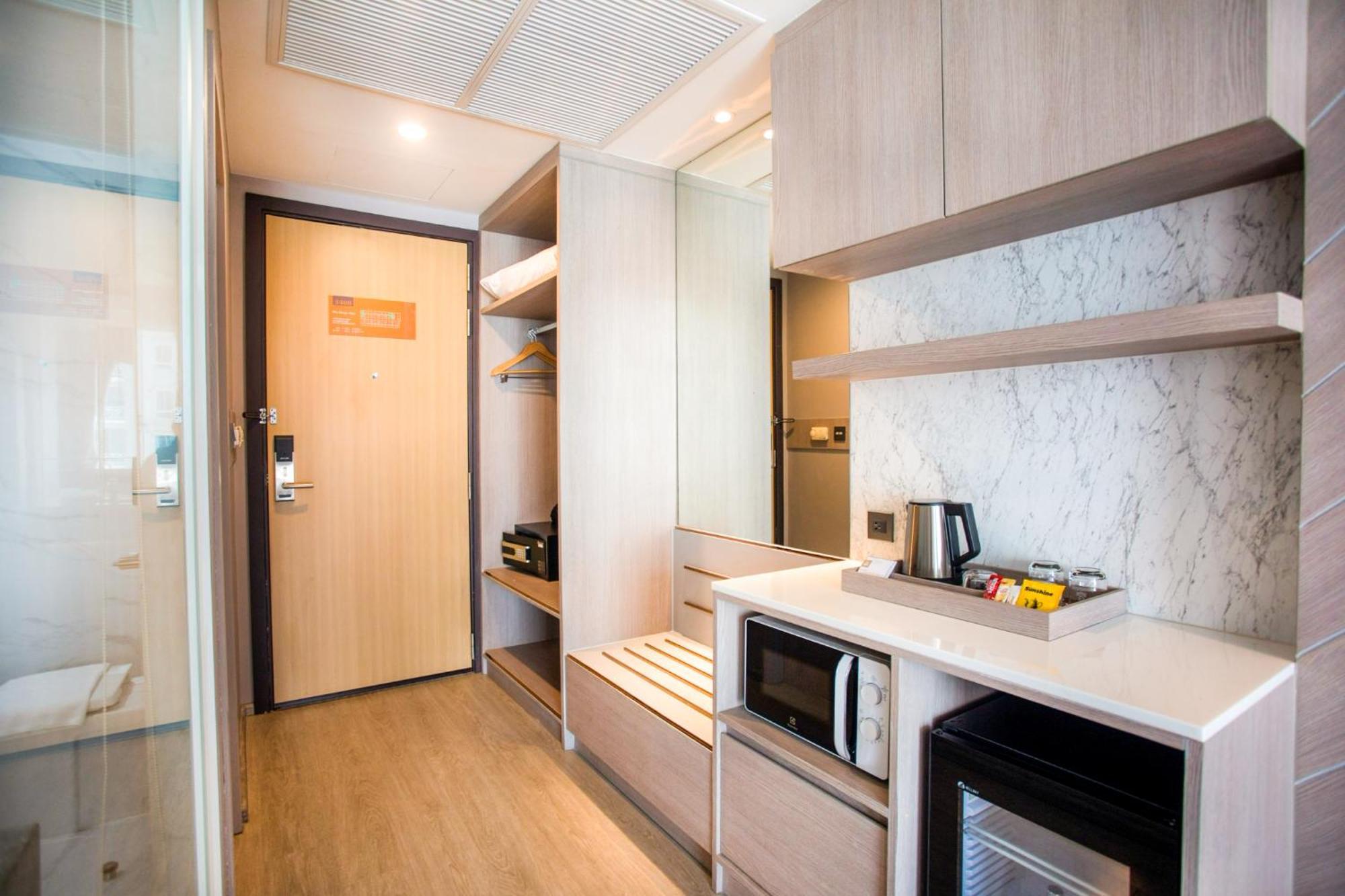 Golden City Rayong Hotel Esterno foto