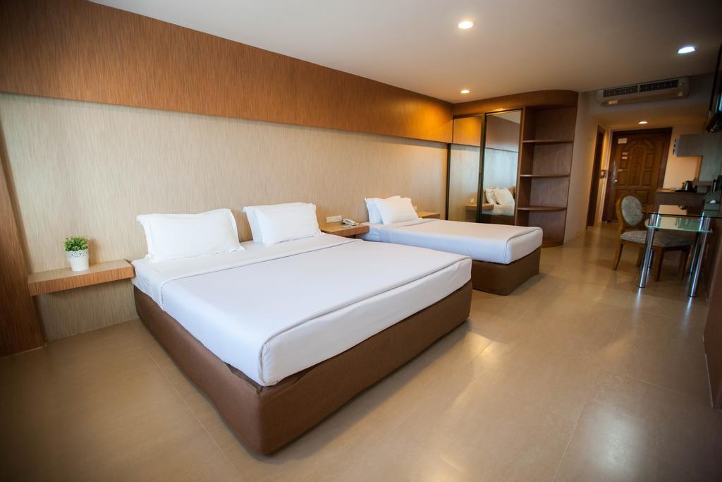 Golden City Rayong Hotel Esterno foto