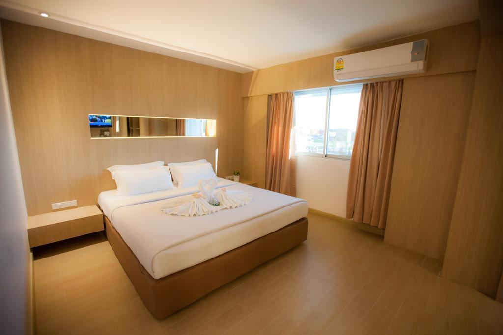 Golden City Rayong Hotel Esterno foto