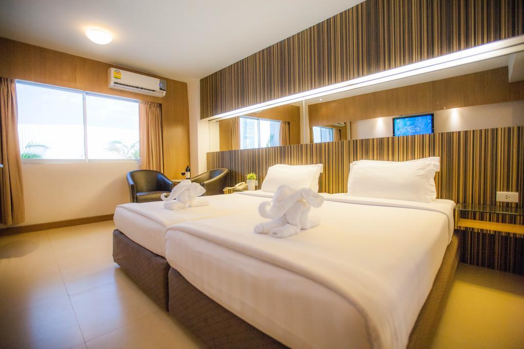 Golden City Rayong Hotel Esterno foto